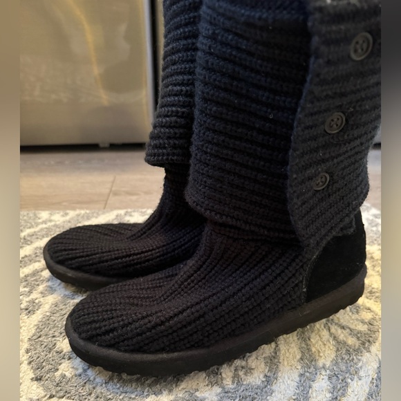 Classic tall Cardy UGGS - Picture 4 of 9